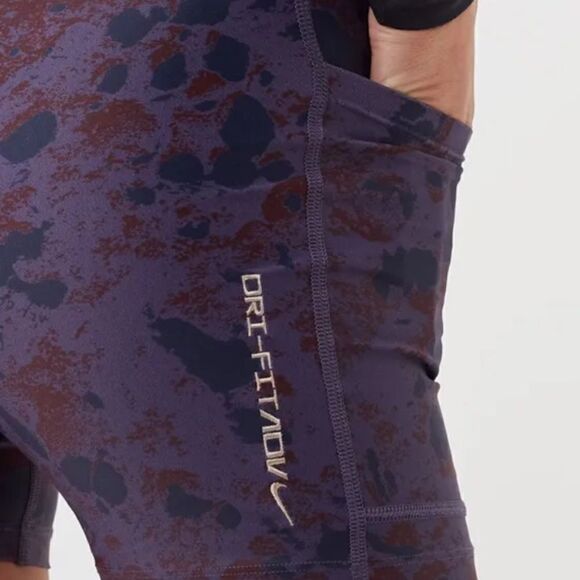 NIKE WMNS ACG DRI-FIT ADV 'CRATER LOOKOUT' SHORT Size Medium - Picture 3 of 11